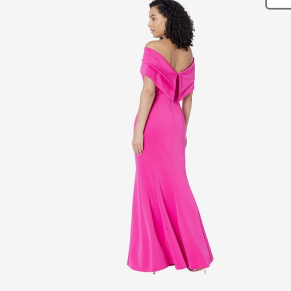 VINCE CAMUTO GOWN - Picture 2 of 4